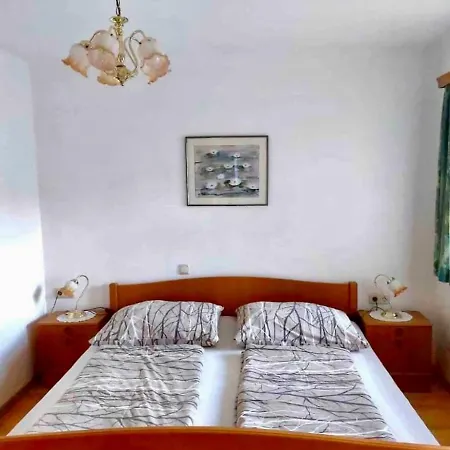 Ferienwohnung am See mit Balkon Apartment Obertrum am See