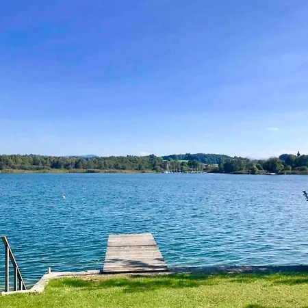 Ferienwohnung am See mit Balkon Apartment